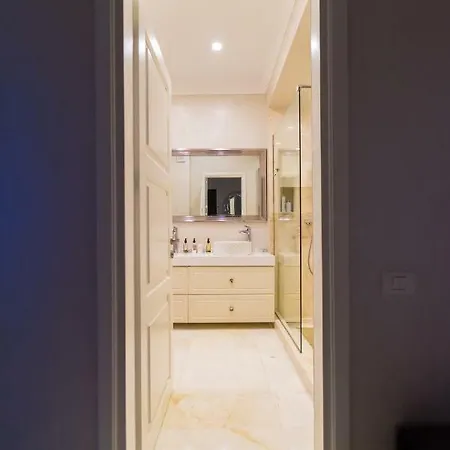 Seaside Luxury Apartament Apartment Constanta